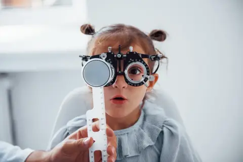 Consulta de oftalmologia infantil na Oftalmokids Curitiba